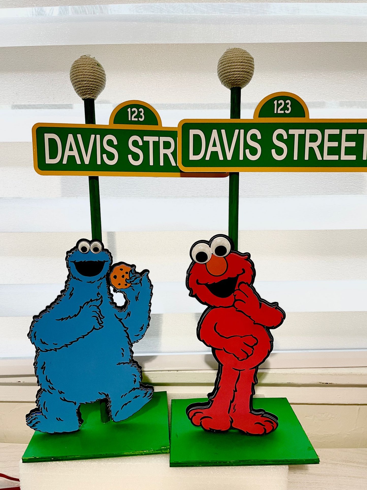 Elmo Sesame Street centerpieces set